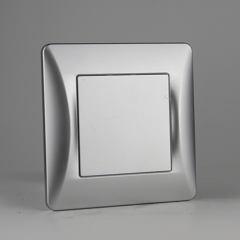 Заглушка (серебристый) серия BW 0